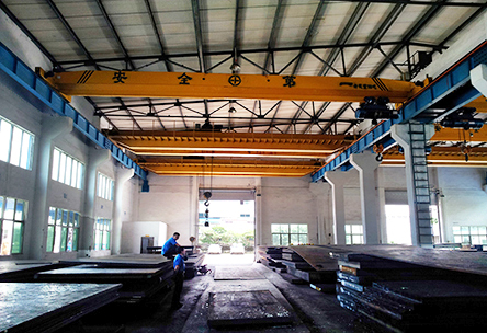 雙梁橋式起重機(jī)