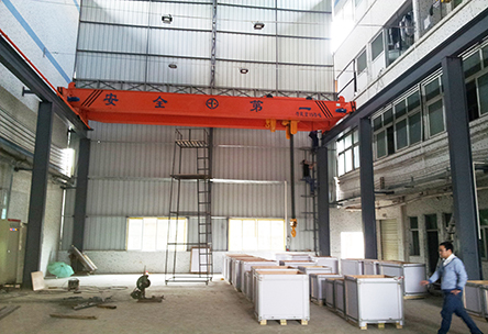 雙梁橋式起重機(jī)